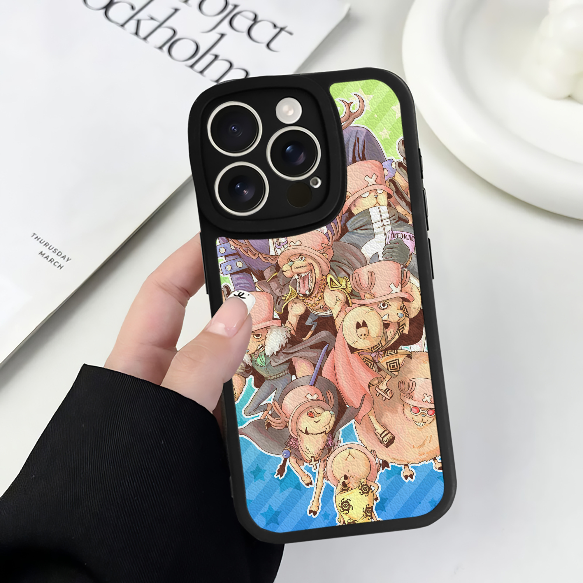 （画像用） ワンピース ONE PIECE 【iPhone 16シリーズ対応】シリコンスマホケース（レザー調） 材質：シリコン
